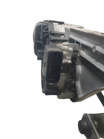 4M5117504AC Ford
