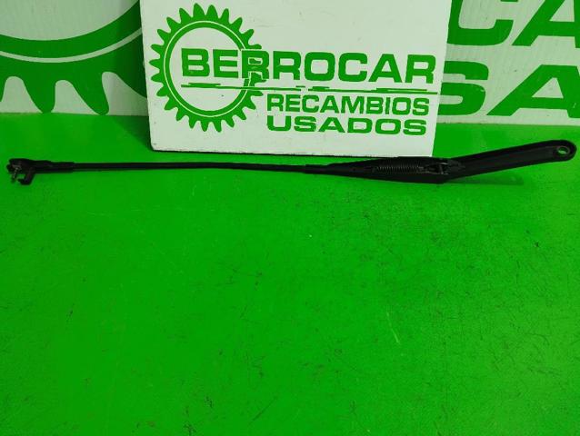 Braço de limpa-pára-brisas do pára-brisas 4M5117526CE FORD