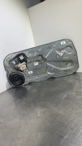 4M51B045H16AA Ford