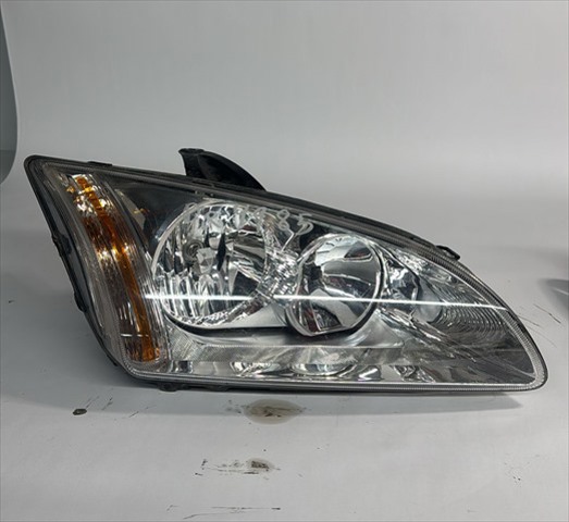 Tampa da luz direita 4M5H3K060AA FORD