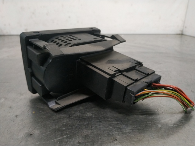 Comutador das luzes no "painel de instrumentos" 4M5T13A024LA FORD