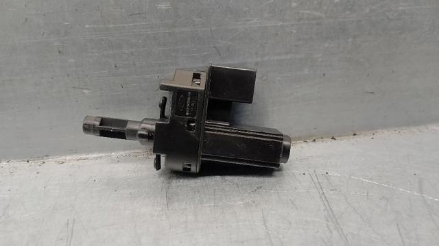 4M5T7C534AA Land Rover
