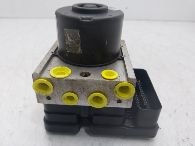 4S612M110AC Ford