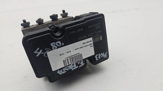 4S612M110DA Ford