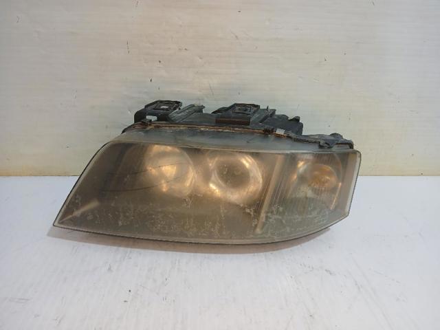 Luz esquerda 4Z7941003 VAG