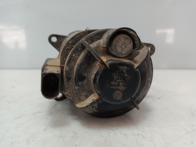 Luzes de nevoeiro direitas 4Z7941700 VAG