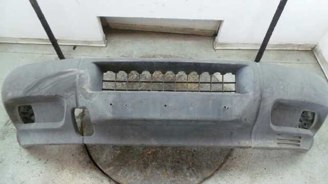 Pára-choque dianteiro 500054911 IVECO