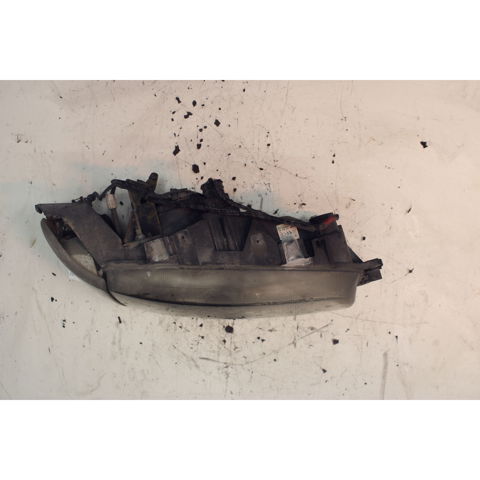 Luz direita 5001840475 RENAULT