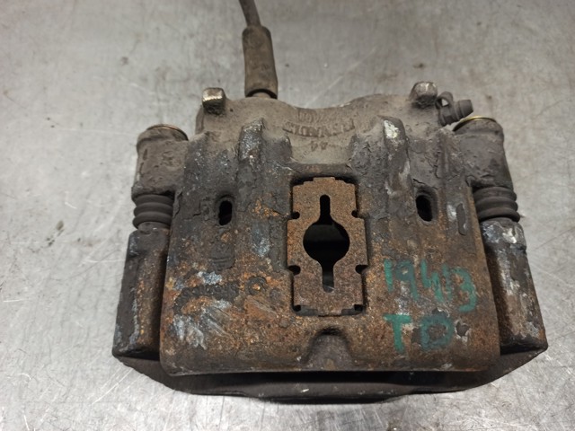 Suporte do freio traseiro direito 5001874365 RENAULT