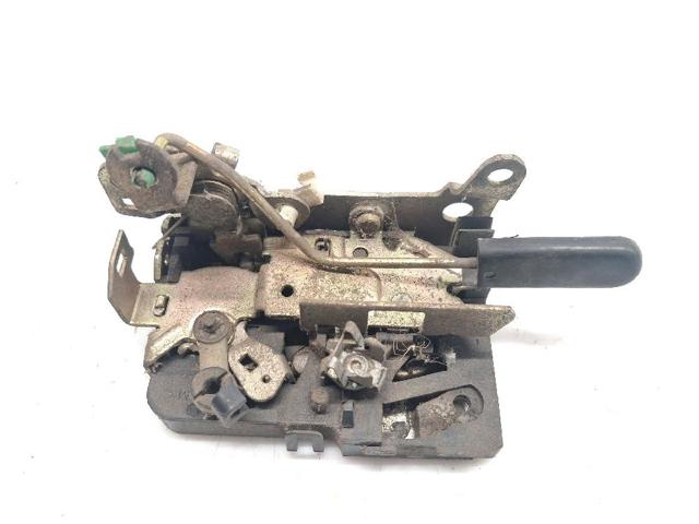 Fecho da porta dianteira direita 500314256 IVECO