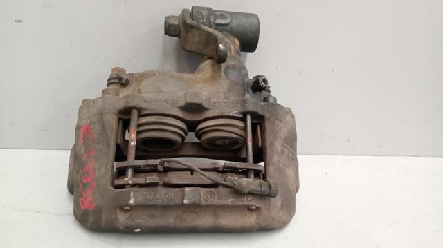 Suporte do freio traseiro direito 500352569 IVECO