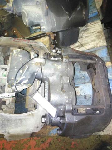 Suporte do freio traseiro direito 500352569 IVECO