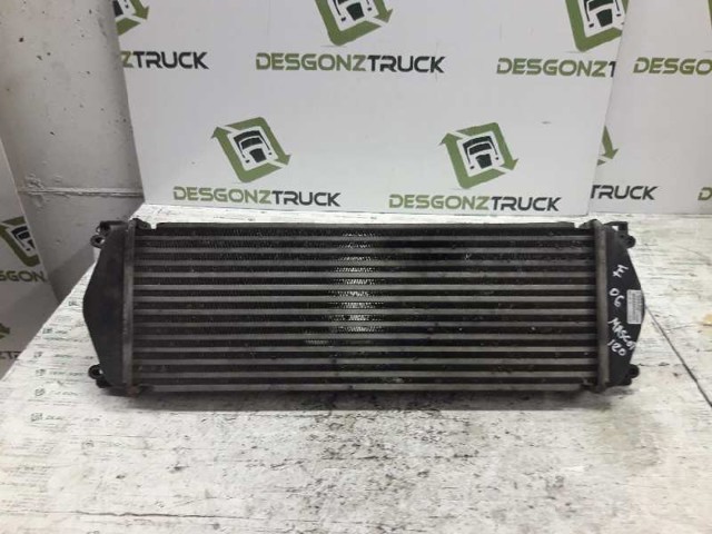 Radiador de intercooler 5010619437 RENAULT