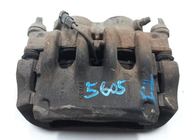Suporte do freio traseiro esquerdo 504122833 IVECO