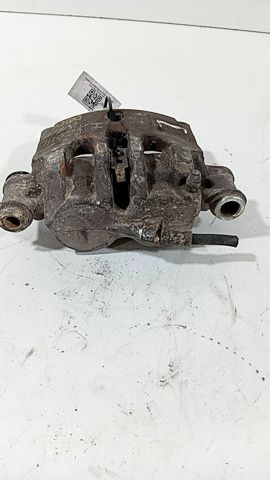 Suporte do freio dianteiro esquerdo 504354333 IVECO