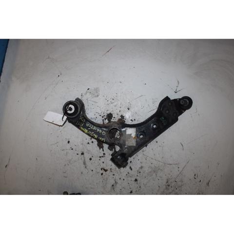 Braço oscilante inferior esquerdo de suspensão dianteira 50513444 FIAT