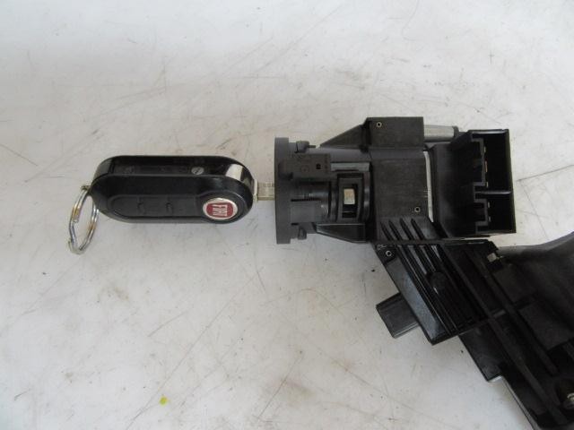 Fecho de ignição 50525430 FIAT
