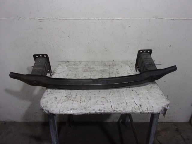 Reforçador do pára-choque dianteiro 51117165458 BMW