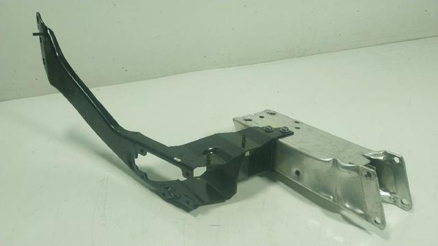 Consola de reforçador do pára-choque dianteiro 51117406385 BMW