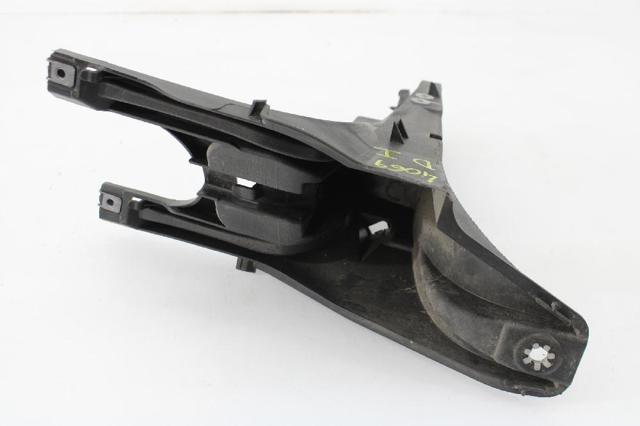 Consola traseira de fixação do pára-lama dianteiro esquerdo 51127157983 BMW