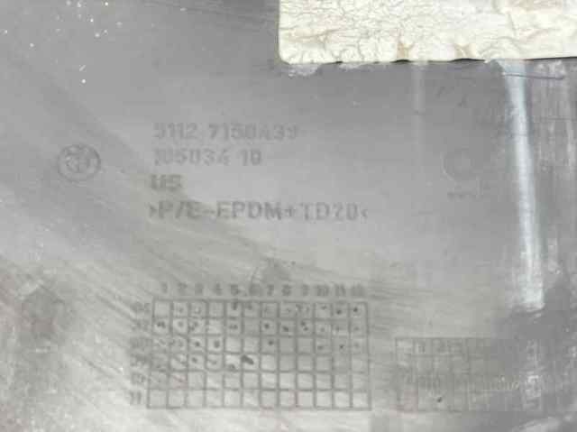Pára-choque traseiro, parte esquerda 51127158439 BMW