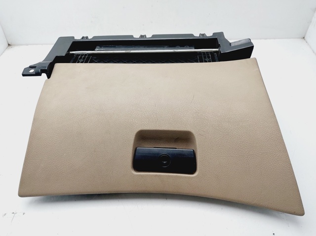 51168196111 BMW