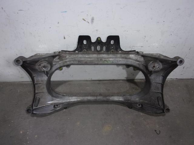 Viga de suspensão dianteira (plataforma veicular) 5120130130 TOYOTA