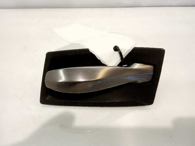 Suporte de maçaneta externa da porta dianteira esquerda 51217199555 BMW