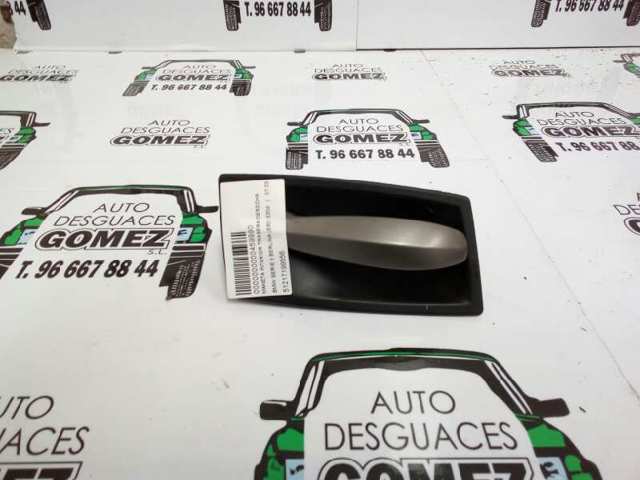 Suporte de maçaneta externa da porta dianteira direita 51217199556 BMW