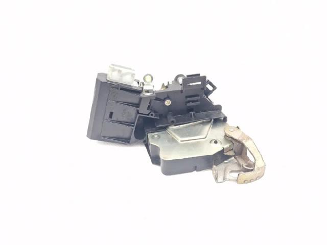 51218235104 BMW