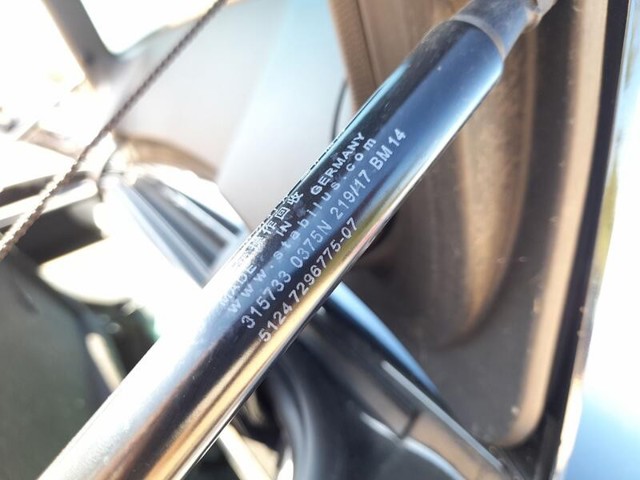 51247296775 BMW