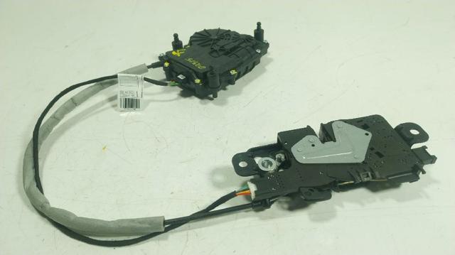 Motor (válvula) de fechamento do porta-malas 51247383561 BMW
