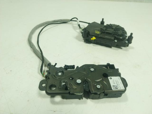 Motor (válvula) de fechamento do porta-malas 51247383561 BMW