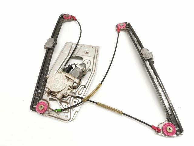 Mecanismo de acionamento de vidro da porta dianteira direita 51338159832 BMW