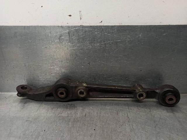 Braço oscilante inferior direito de suspensão dianteira 51350ST3E02 HONDA