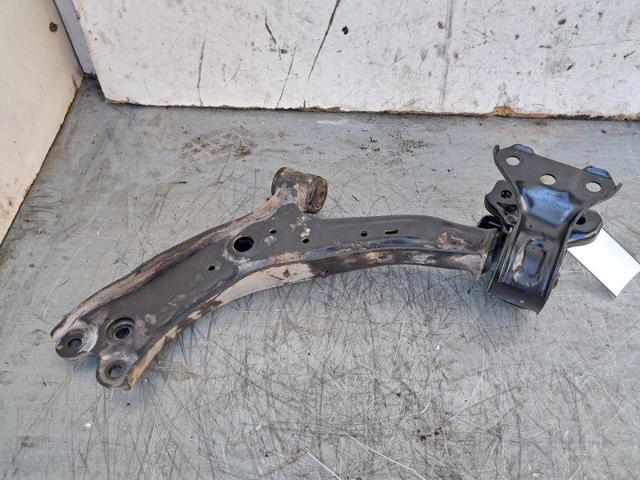 Braço oscilante inferior direito de suspensão dianteira 51350SWAE01 HONDA