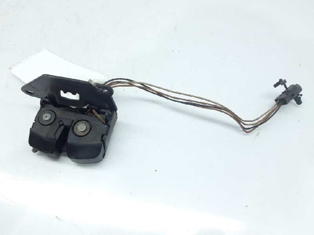 Fecho de tampa de porta-malas (de 3ª/5ª porta traseira) 51744021 FIAT