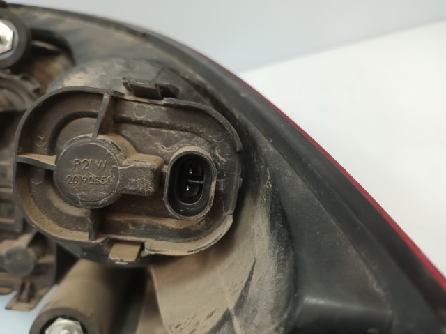 Lanterna traseira esquerda 51753758 FIAT