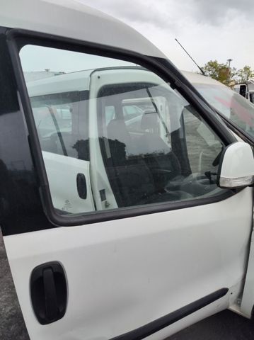 Vidro da porta dianteira direita 51765349 FIAT