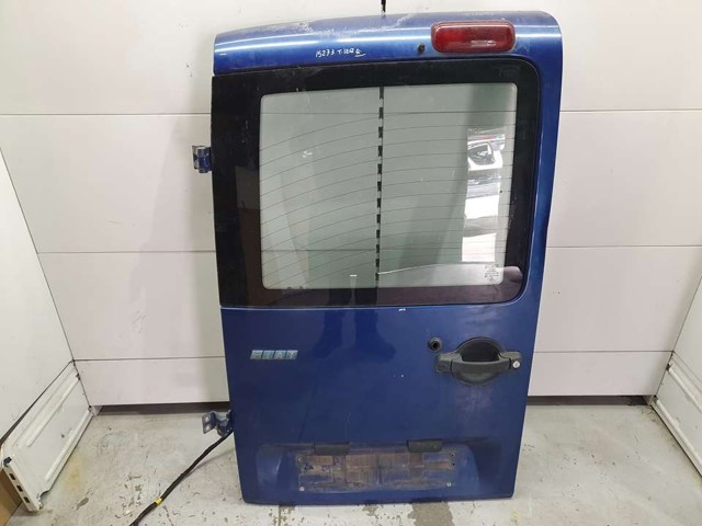 Porta batente traseira esquerda de furgão 51766902 FIAT