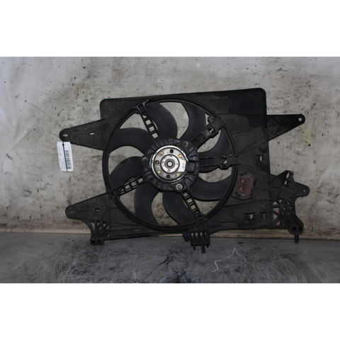 Difusor do radiador de esfriamento, montado com motor e roda de aletas 51768022 FIAT