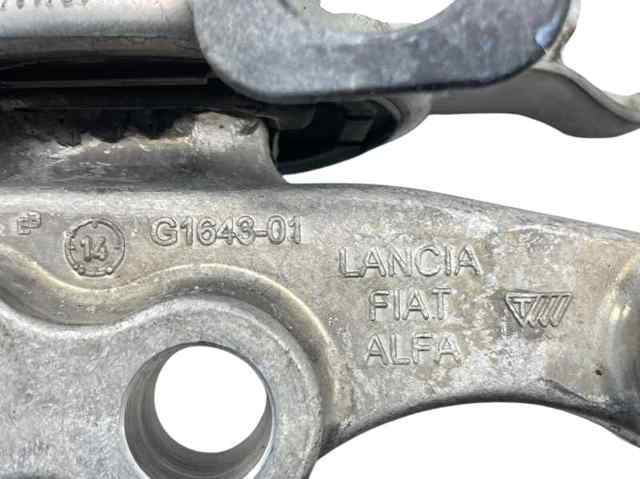 Coxim (suporte) direito de motor 51815197 FIAT