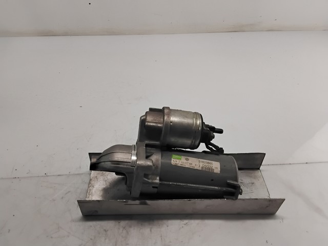 51823860 Ford