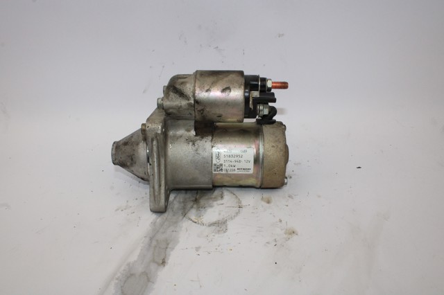 51832952 Ford
