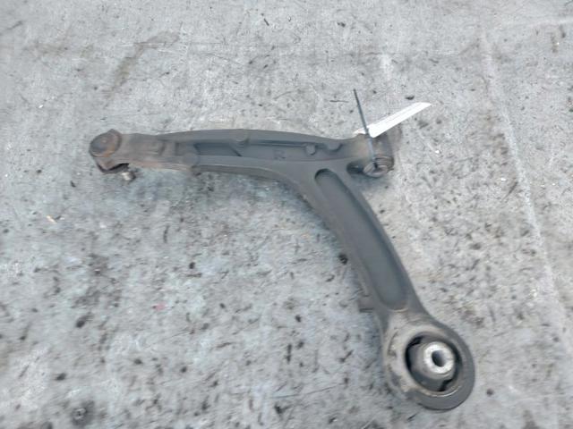 Braço oscilante inferior direito de suspensão dianteira 51857134 FIAT