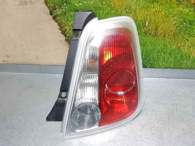 Lanterna traseira direita 51885544 FIAT