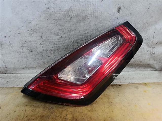 Lanterna traseira direita 51895397 FIAT