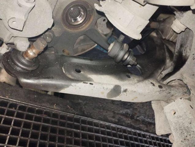 Braço oscilante inferior direito de suspensão dianteira 51905058 FIAT