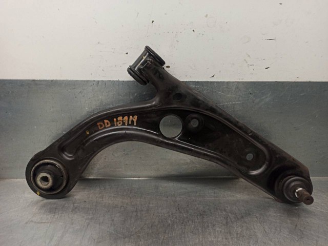 Braço oscilante inferior direito de suspensão dianteira 51928527 FIAT