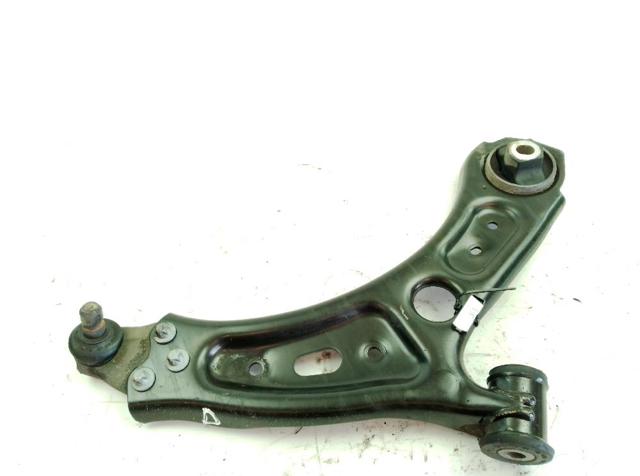 Braço oscilante inferior direito de suspensão dianteira 51959820 CHRYSLER